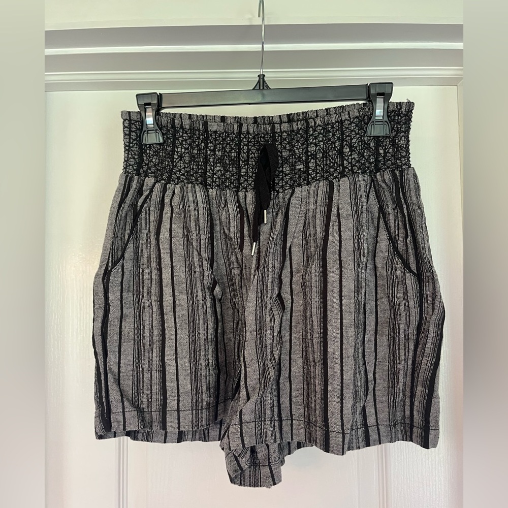 Drawstring shorts